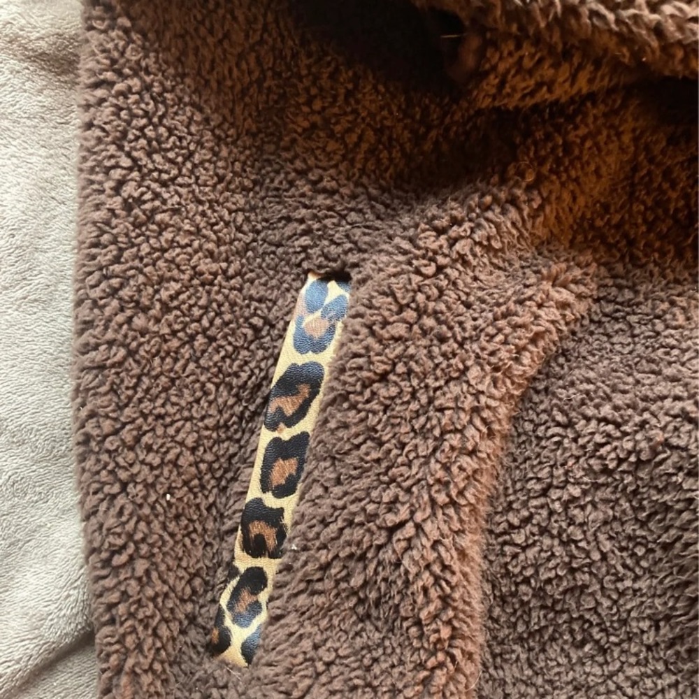 Teddy bear fleece pullover - Picture 2 of 4